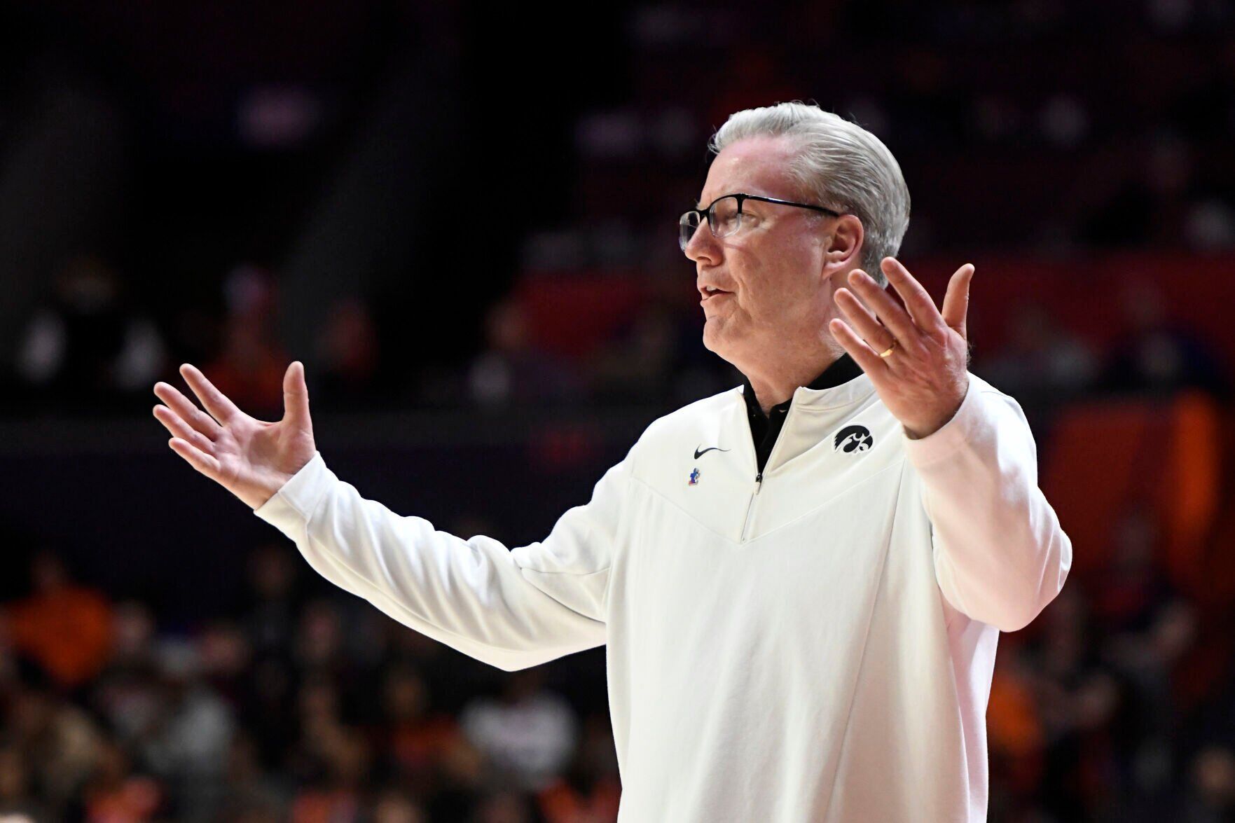 Iowa Illinois Basketball